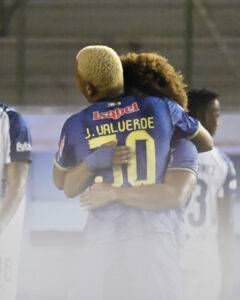 LDU no levanta cabeza: Delfín SC hizo respetar su casa y profundizó la crisis alba en la LigaPro